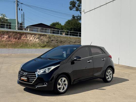 HYUNDAI HB20 1.6 PREMIUM 16V FLEX 4P AUTOMÁTICO HYUNDAI HB20 1.6 PREMIUM 16V FLEX 4P AUTOMÁTICO